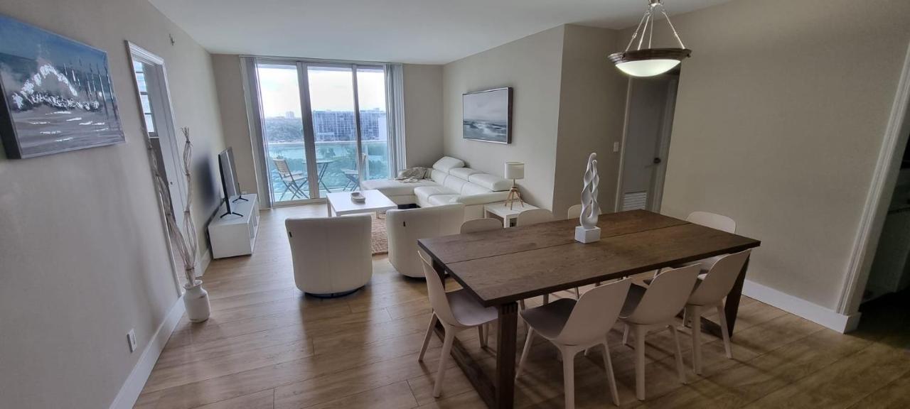New Luxury Apartment 2Br 2Ba Direct Beach Access Hollywood Bagian luar foto