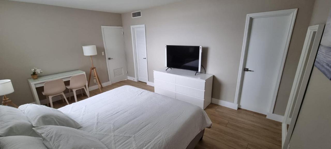 New Luxury Apartment 2Br 2Ba Direct Beach Access Hollywood Bagian luar foto